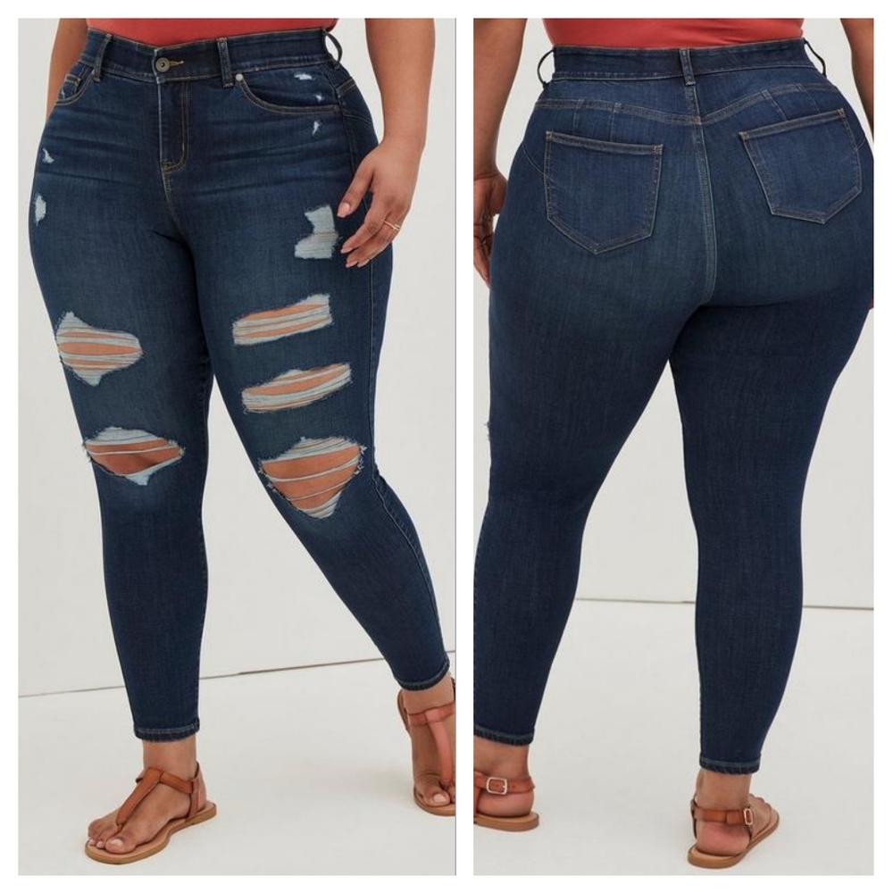 Torrid Curvy Bombshell Skinny Super Soft High Rise Distressed Jean 20 NWOT